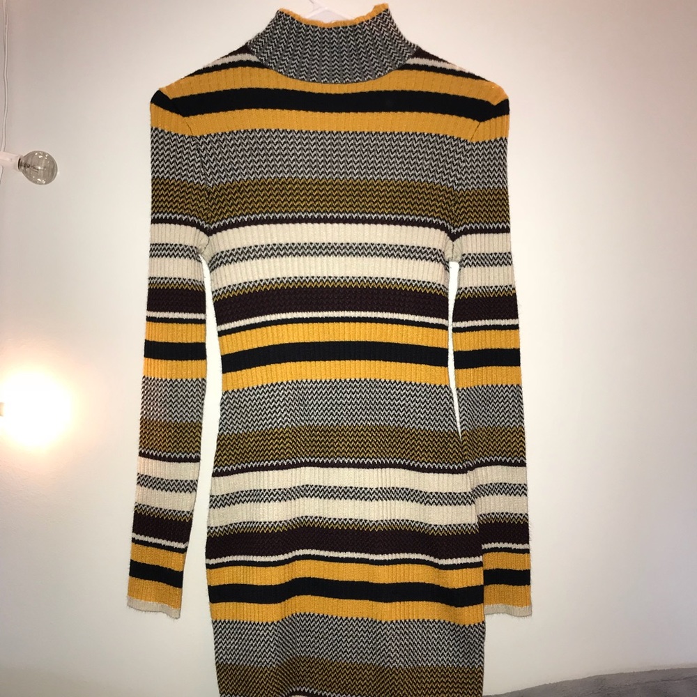 Blue and yellow knee length dress